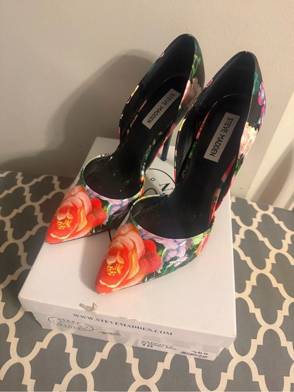 Steve Madden Black Floral Pointed-Toe Stiletto Pumps with Orange and Pink Blooms